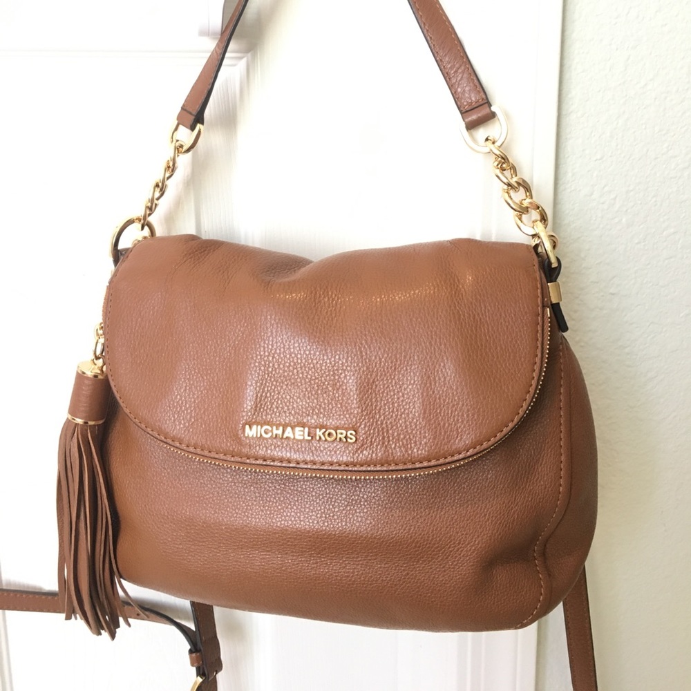 SOLD!!!!Authentic Michael Kors leather handbag